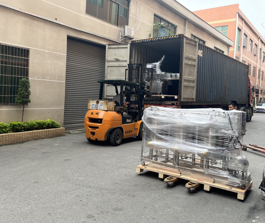 provide virgin coconut oil liquid filling lines for foreign coconut processing enterprises.